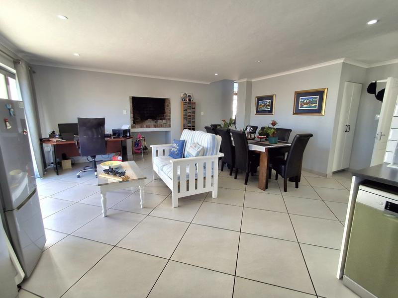 2 Bedroom Property for Sale in Britannia Bay Western Cape